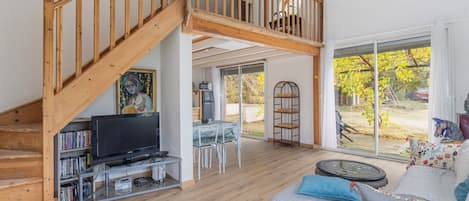 Televisión y reproductor de DVD