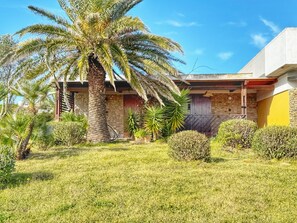 Exterior - Apartment 'Casa 3' with Sea View, Private Terrace and Shared Garden (Stintino)