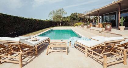 Luxury VillaTramuntana with Sea Views, Wi-Fi and Air Conditioning
