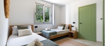 Luxury VillaTramuntana with Sea Views, Wi-Fi and Air Conditioning