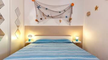 1 bedroom, iron/ironing board, bed sheets