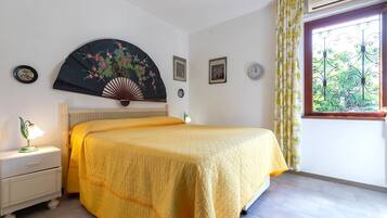 2 Schlafzimmer, Bügeleisen/Bügelbrett, Bettwäsche