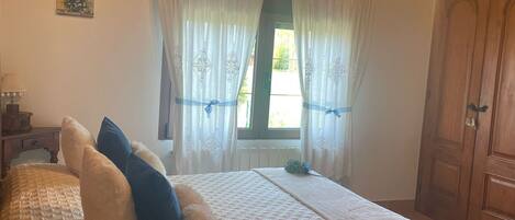 1 soverom, wi-fi (inkludert) og sengetøy