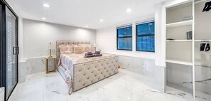 5 Schlafzimmer, Bügeleisen/Bügelbrett, WLAN, Bettwäsche