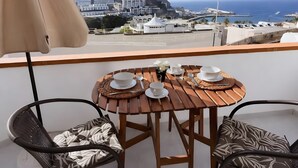 Unclassified image, 5 of 15, button - Vacation 'Pura Vida' with Sea View, Shared Pool and Wi-Fi (Puerto Rico de Gran Canaria)