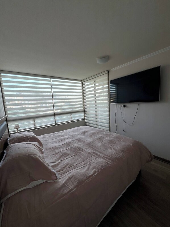 2 bedrooms, bed sheets