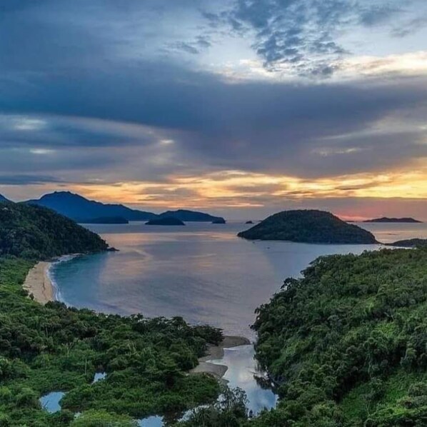 ชายหาด