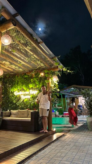 Mặt tiền nơi lưu trú
