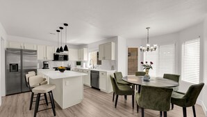 Private kitchen - Heart of Henderson - Your ideal extended stay (Henderson)