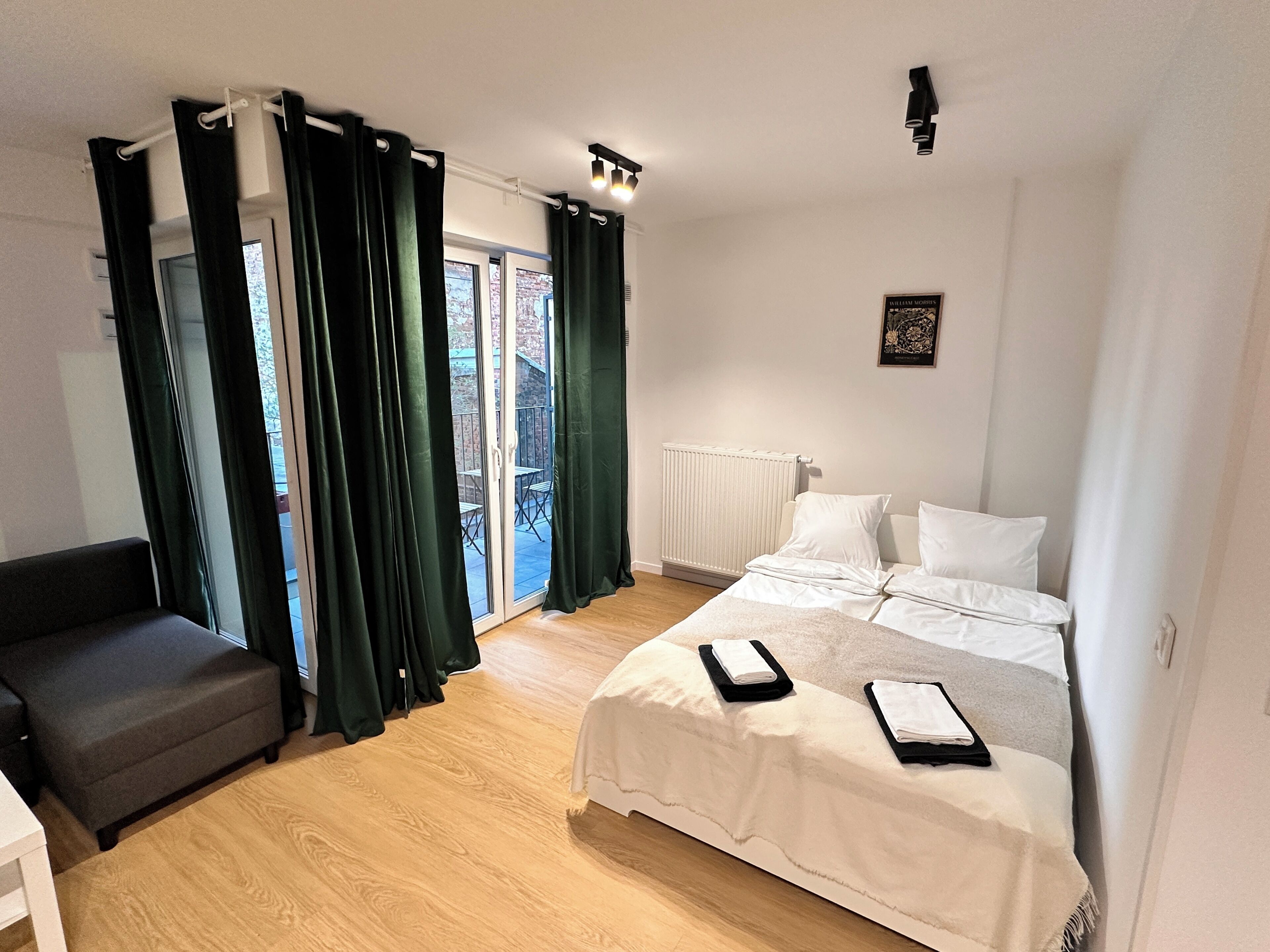 Studio – deluxe | Individuelt dekorert, individuelt innredet og blendingsgardiner