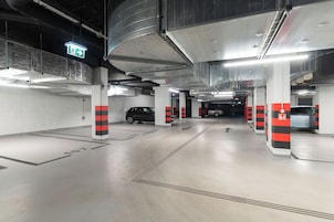 Free self parking