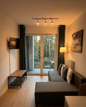 Cortinas blackout, ferros/tábuas de passar roupa, Wi-Fi de cortesia