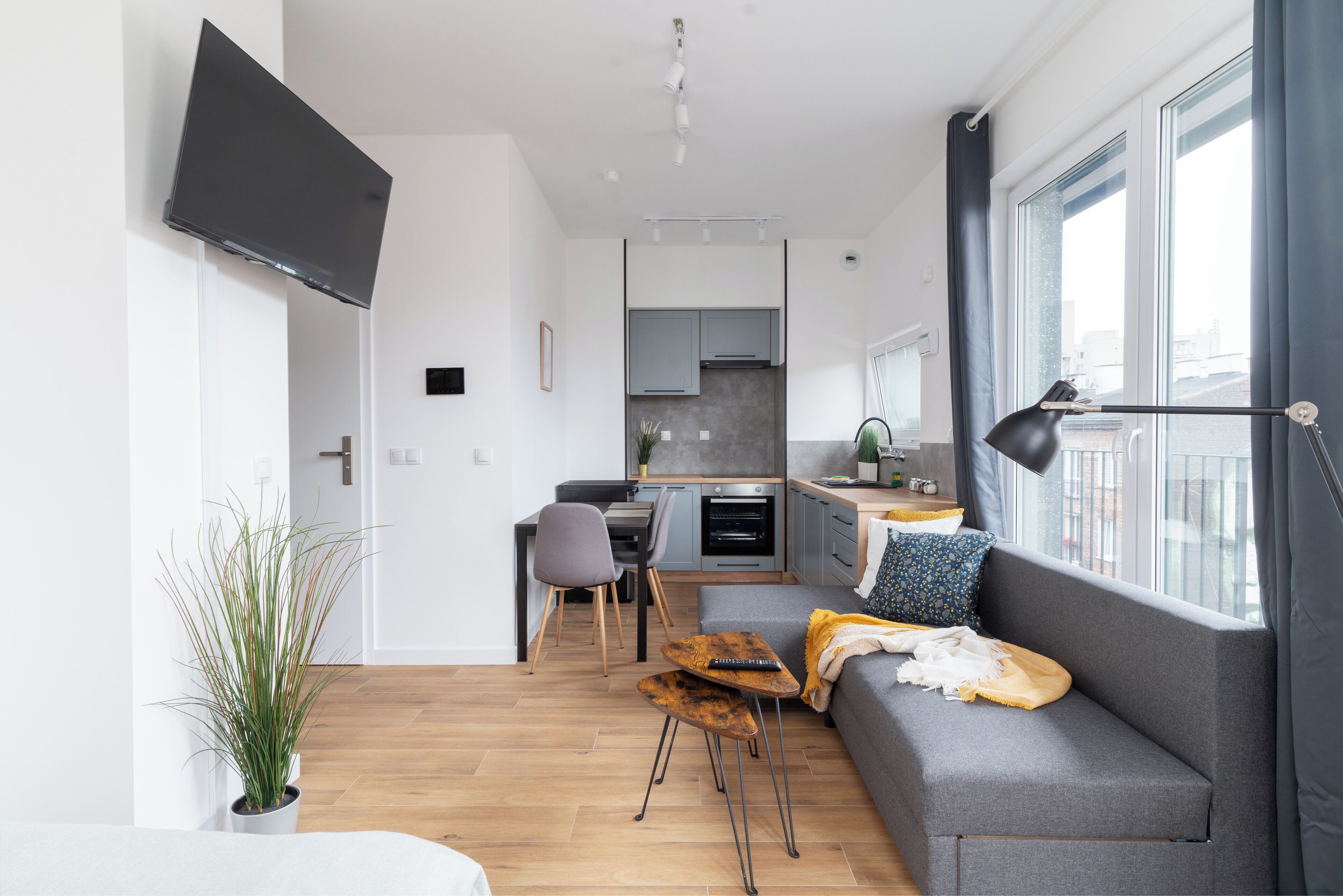 Lúxusstúdíóíbúð - 1 tvíbreitt rúm með svefnsófa - borgarsýn | Borðhald á herbergi eingöngu