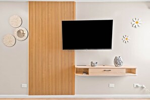 Interior - Peaceful Modern HNL Getaway (Honolulu)