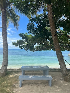 Utsikt mot strand/hav