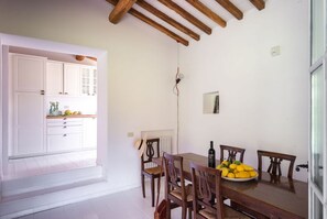 Dining - Charming Villa with Private Pool immersed in the greenery of Chianti (Panzano In Chianti)