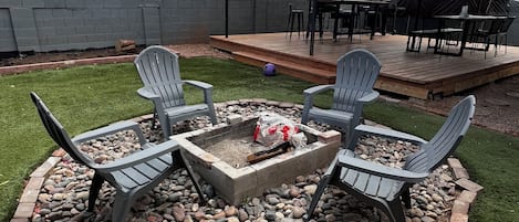 屋外ダイニングエリア