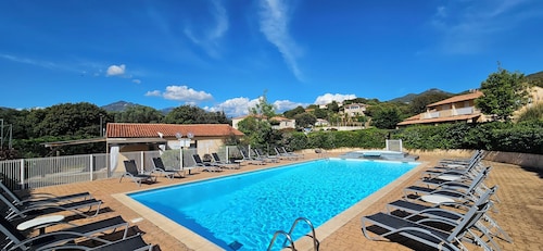 Studio Dolce & Vita C2 vue mer avec piscine