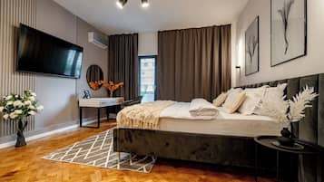 1 bedroom, desk, iron/ironing board, free WiFi