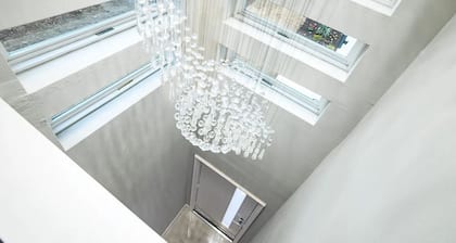 10BR Luxury Haven w/ Game Room — 10 Mins to Downtown & Perfect for Events