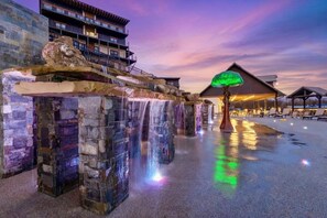 المنطقة المحيطة بالمنشأة