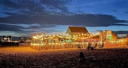 Beautiful Oceanview Townhouse in Narragansett RI with Private Beach Access