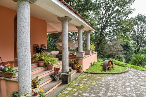 Beautiful Villa in the middle of the Forrest