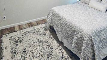 2 chambres, fer et planche à repasser, Wi-Fi gratuit, draps fournis
