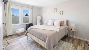 2 bedrooms, WiFi, bed sheets