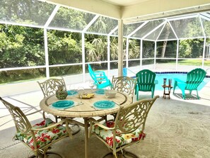 تناول الطعام بالخارج