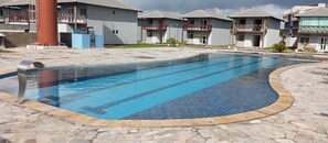 Piscine extérieure, piscine chauffée