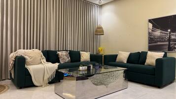 Apartemen | Area keluarga | Smart TV