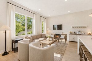 Smart-tv en een open haard