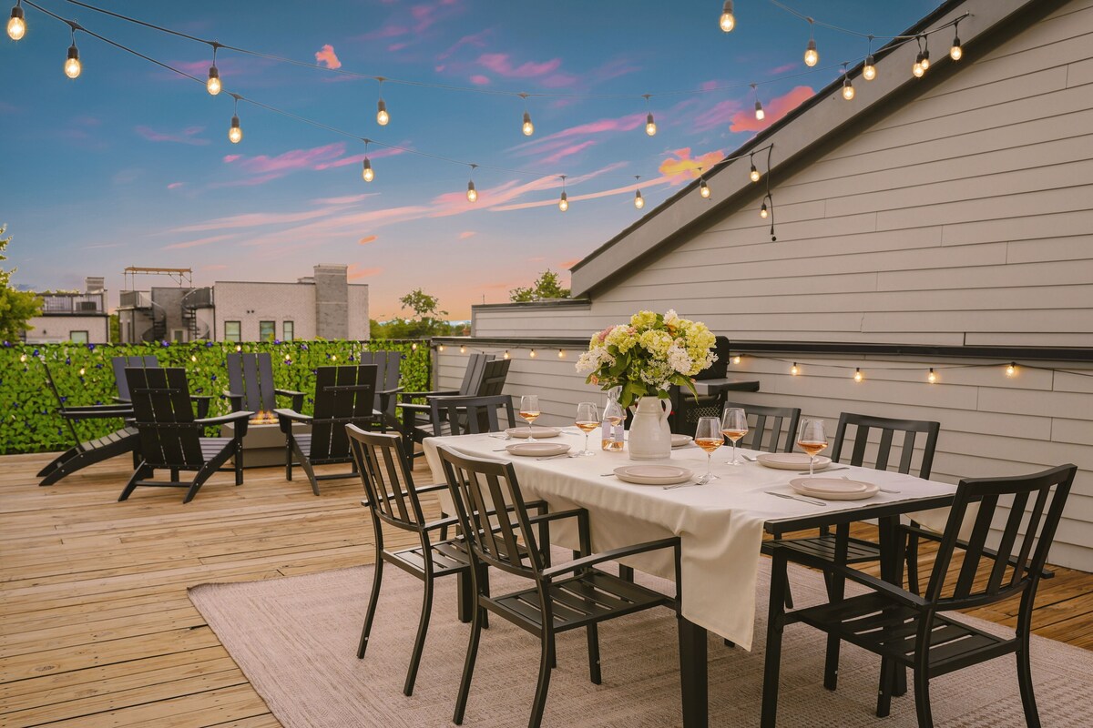 Rooftop•Fire pit•King•SmartTVs•Washer/Dryer•6min to Broadway•3min to Germantown