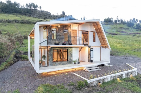Exterior. Chaupi House Mountain View Near Volcano