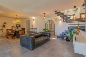 Interior - Villa a few steps from the sea (Rio dell'Elba)