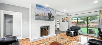 Spacious 5-bedroom house with Jacuzzi, Game room & WIFI in delightful Southfield