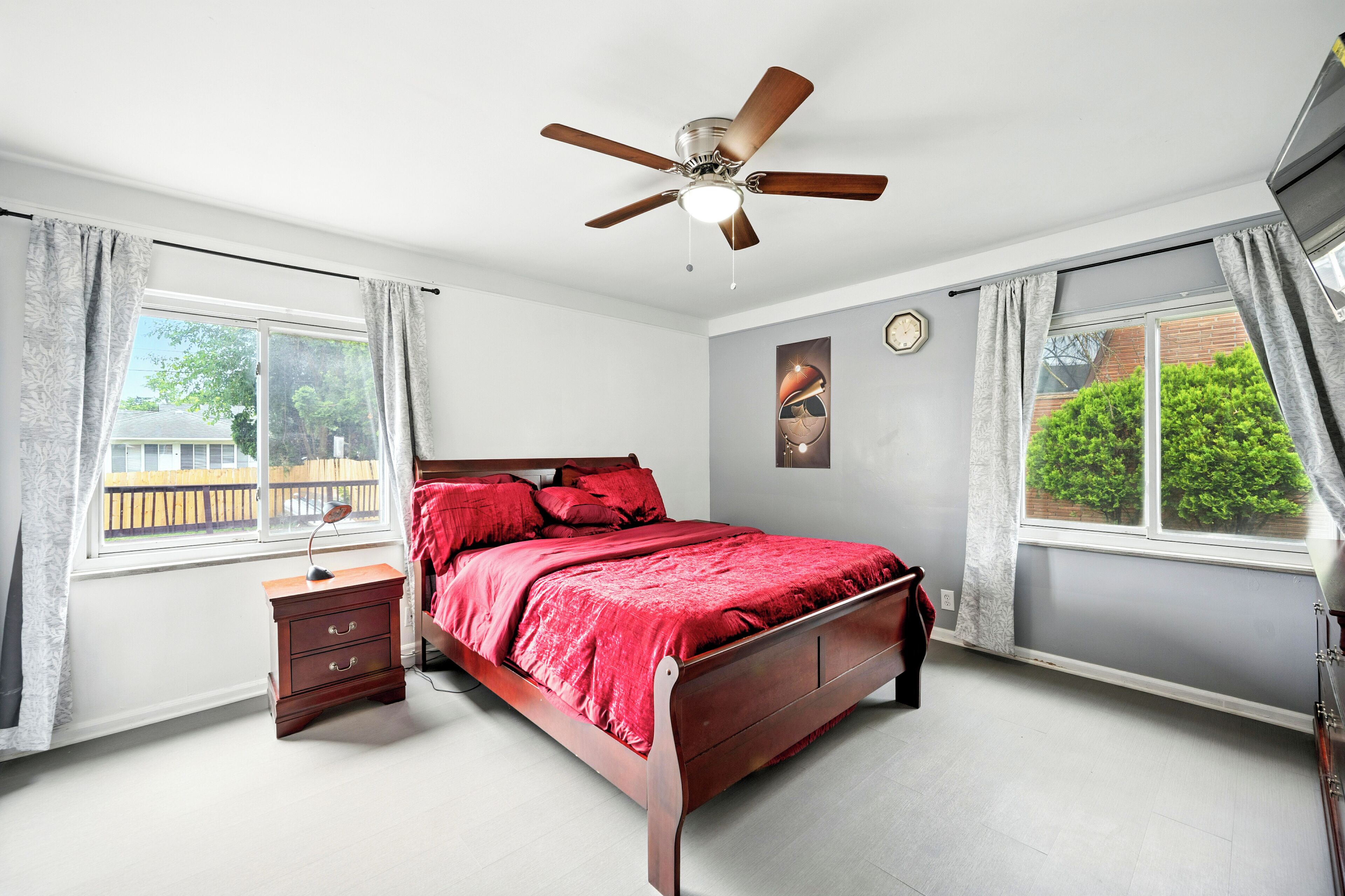 5 makuuhuonetta, työpöytä, silitysrauta/-lauta, ilmainen Wi-Fi