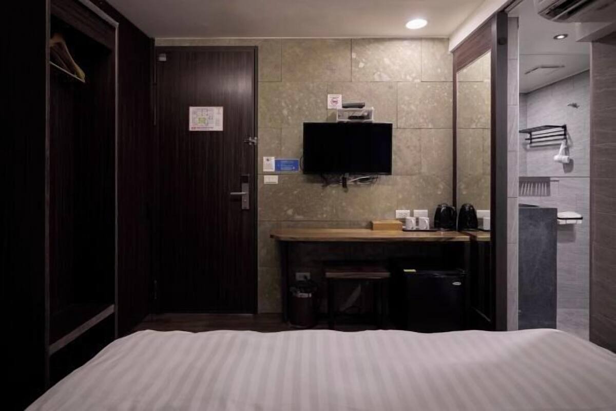 Schreibtisch, kostenloses WLAN