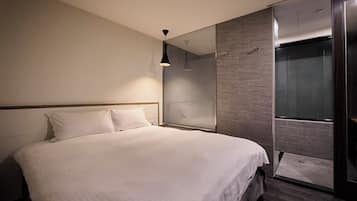 Economy Double Room | Desk, free WiFi