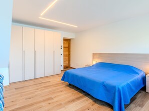 2 bedrooms, Internet