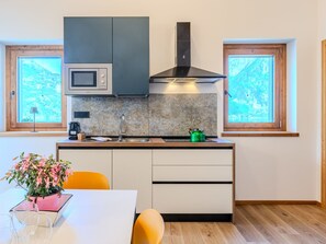 Fridge, microwave, oven, dishwasher