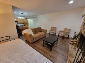 3 soverom, strykejern/-brett, wi-fi og sengetøy