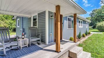 Signature Cottage, 3 Bedrooms, Patio | Terrace/patio