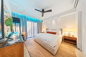 3 camere, una cassaforte in camera, una scrivania, ferro/asse da stiro