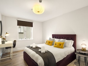 2 chambres, fer et planche à repasser, Wi-Fi gratuit, draps fournis