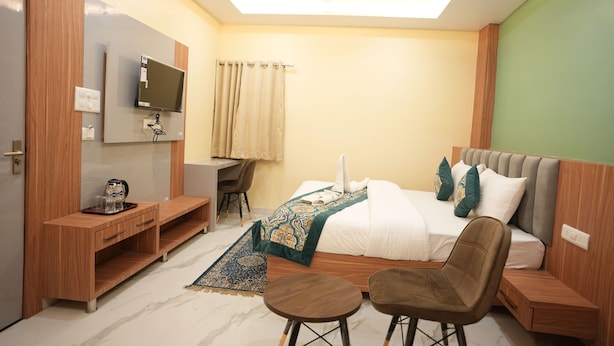 Executive Double Room | Ruang kerja komputer riba, langsir/tirai gelap terus