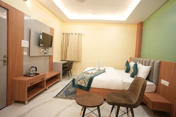 Executive Double Room | Laptop workspace, blackout curtains, iron/ironing board, free WiFi - Heaven Heritage (Varanasi)