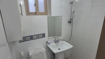 Double Room | Bathroom