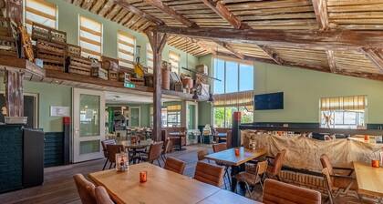 Villa with Pet Access